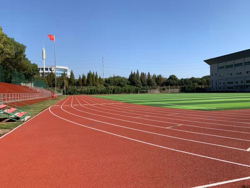 东华理工大学广兰校区田径场改造工程圆满竣工